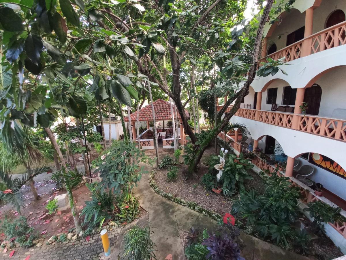 Residencial Estephany Sosúa Exteriör bild