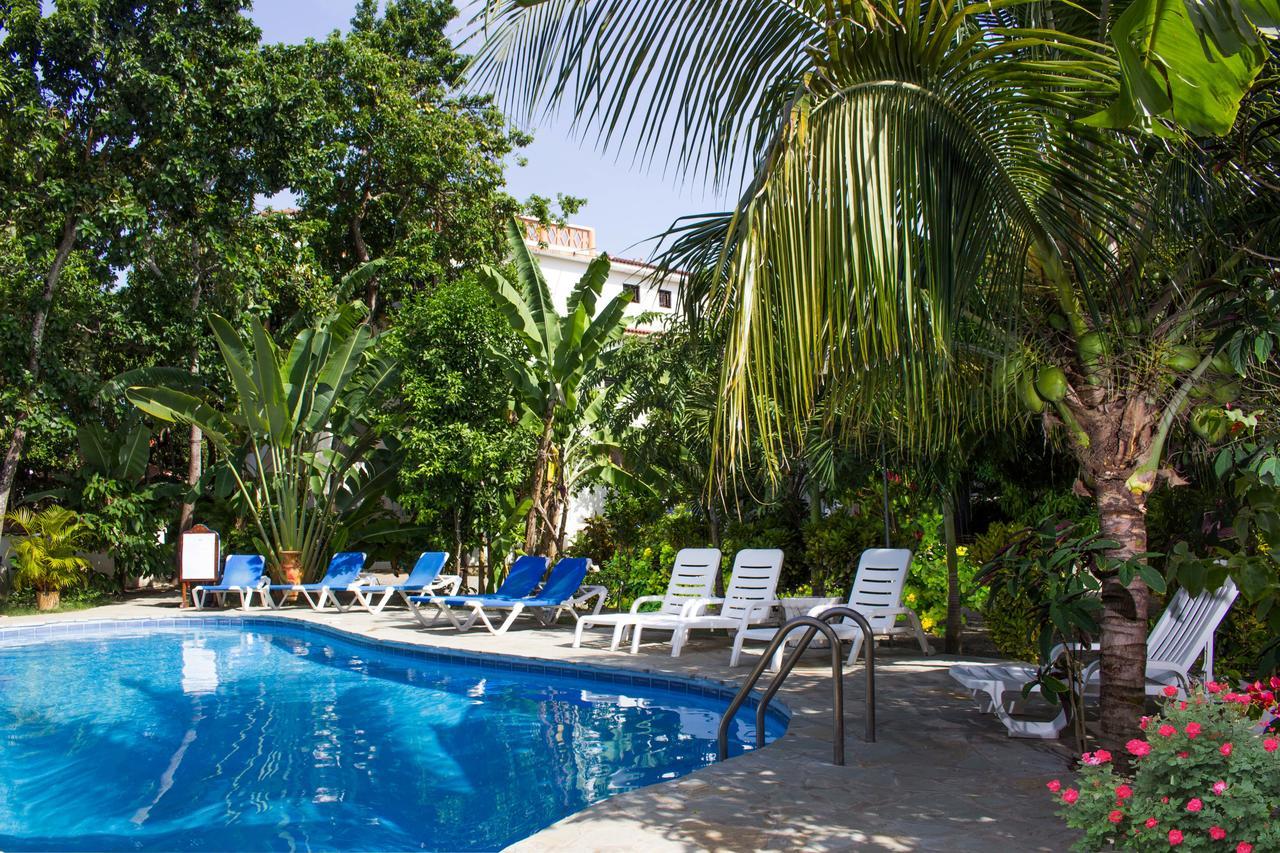 Residencial Estephany Sosúa Exteriör bild